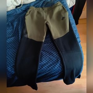 Nike tech Fleece Sz S 100 OBO